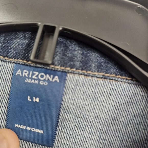 Arizona Denim Jacket with Blue Accents Girls Size Large - Picture 3 of 4